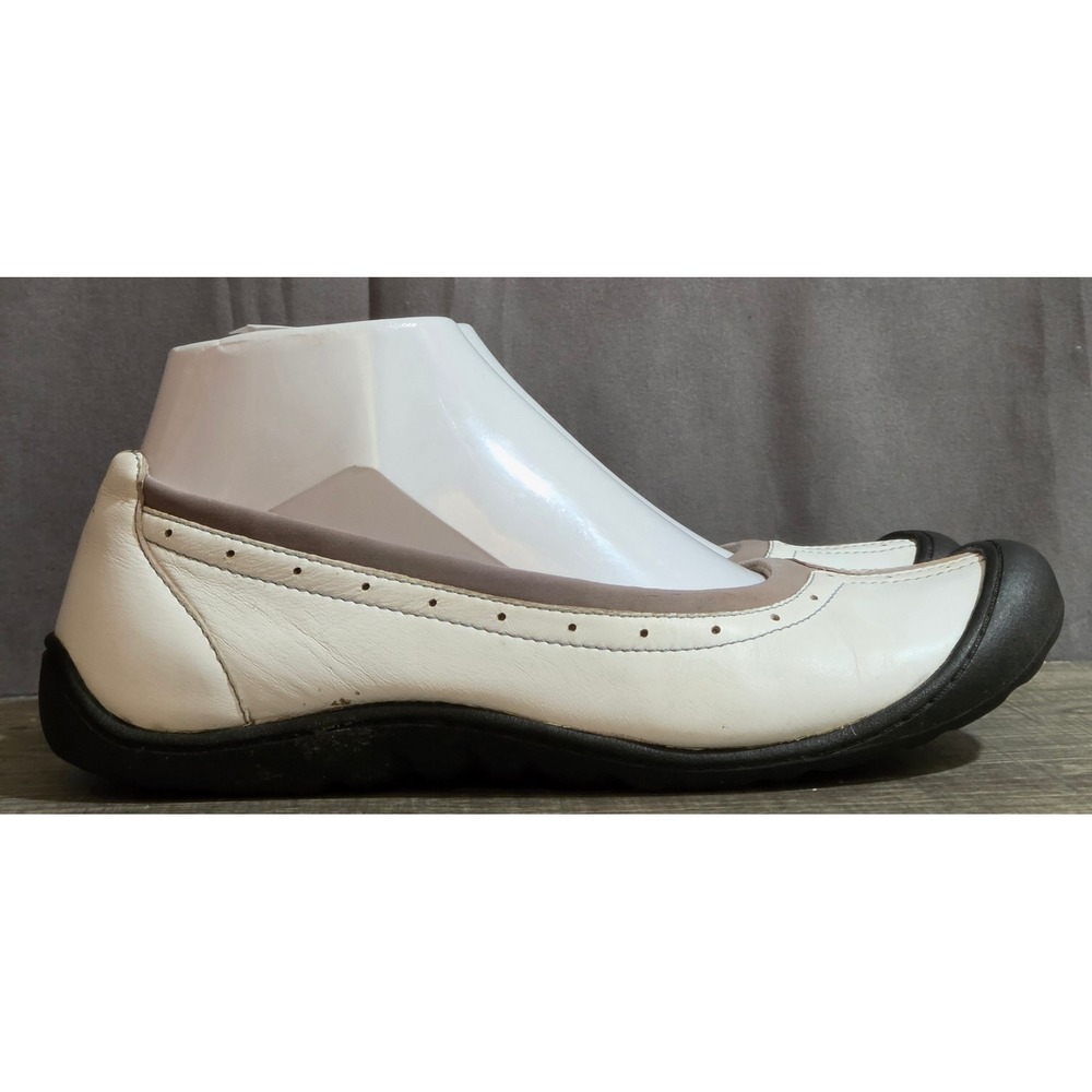 Clarks Springers Leather Ballet Flats Womens Size 7.5 White